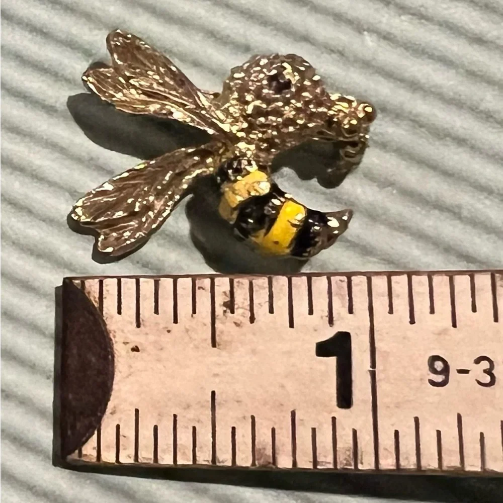 Vintage Gerry's Enamel Bumble Bee Brooch Pin Yellow Jacket Hornet Wasp Insect
